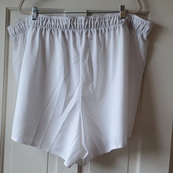 NWT NIKE DRI-FIT ATHLETIC TRAINING SHORTS SIZE 3X ELASTIC WAIST POCKETS WHITE - Picture 4 of 7